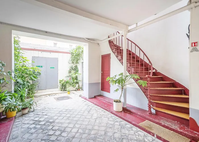 Rue Roger In Montparnasse Denfert Rochereau - With Direct Train To & From Cdg Airport Apartman